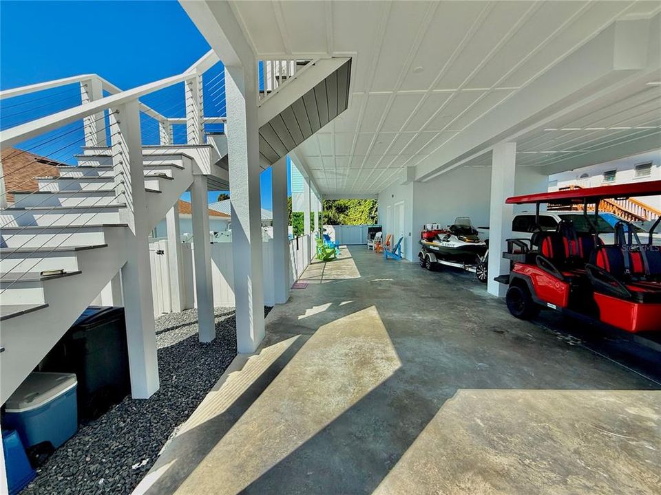 For Sale: $944,000 (4 beds, 3 baths, 2186 Square Feet)