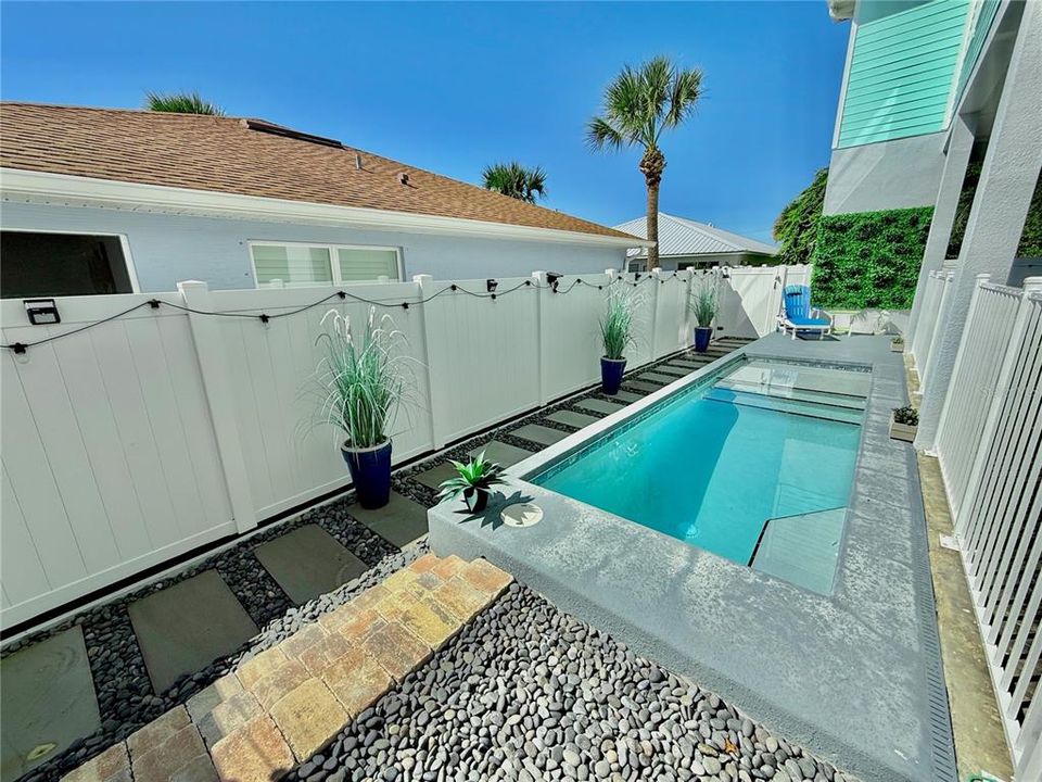 For Sale: $944,000 (4 beds, 3 baths, 2186 Square Feet)