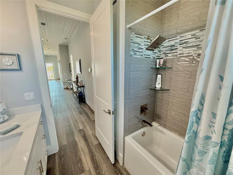 For Sale: $944,000 (4 beds, 3 baths, 2186 Square Feet)