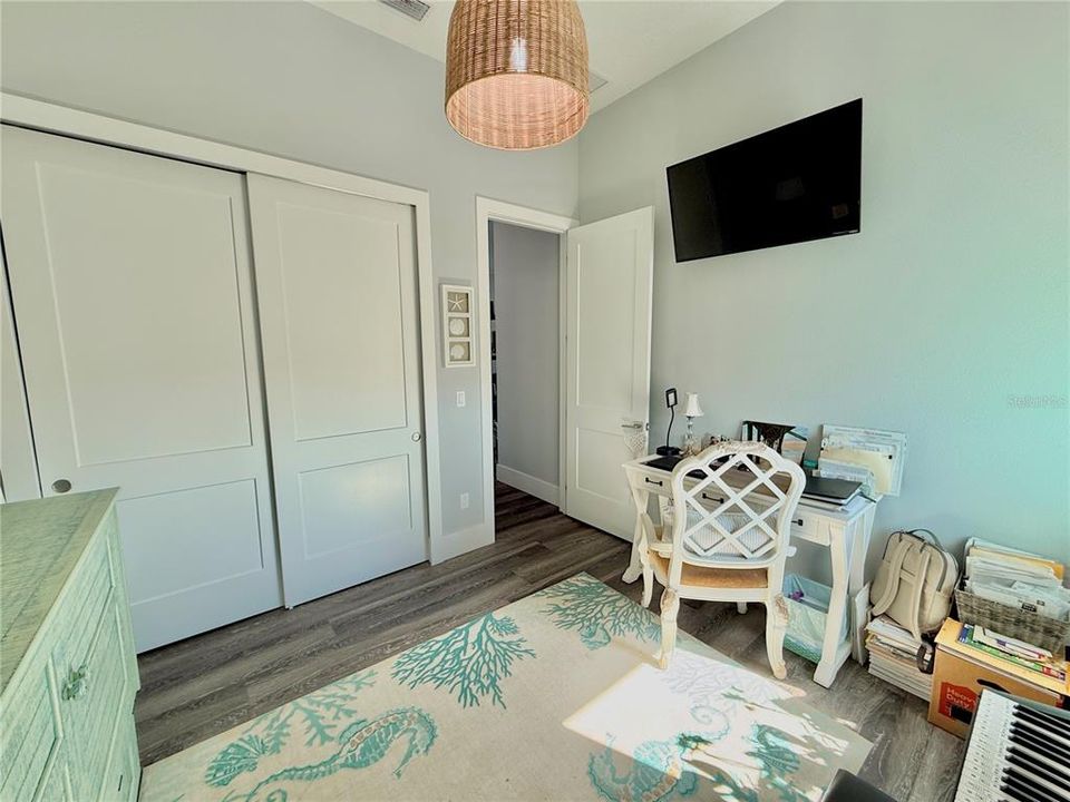 For Sale: $944,000 (4 beds, 3 baths, 2186 Square Feet)