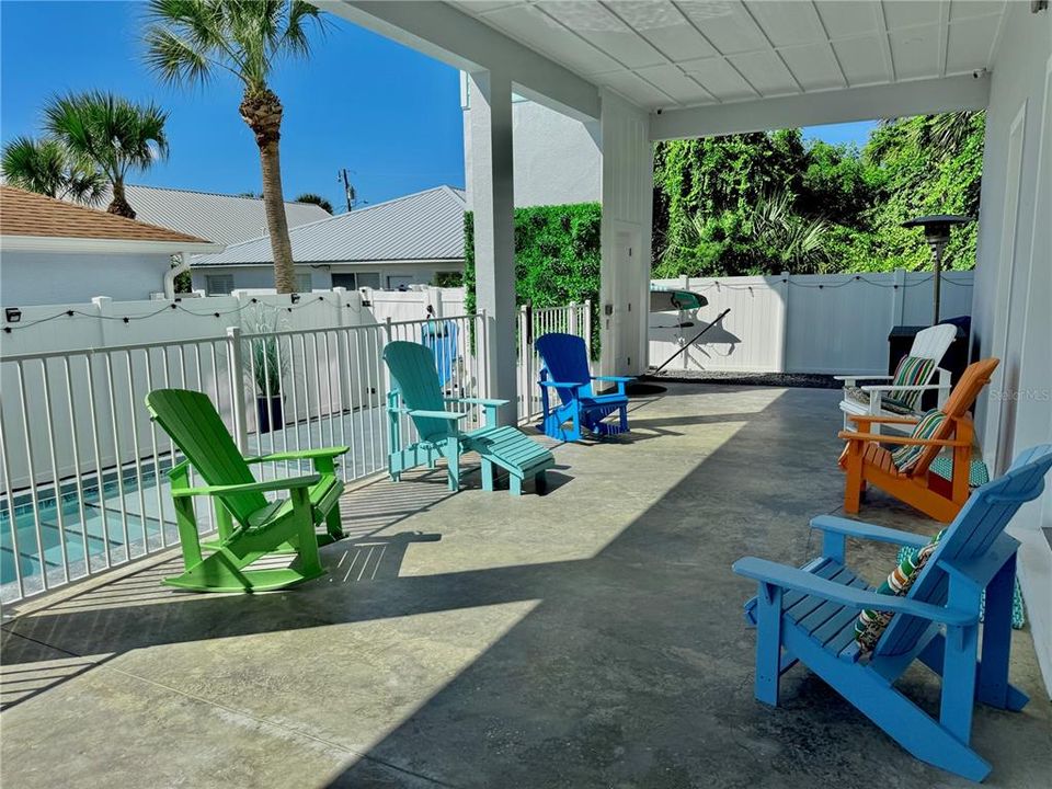 For Sale: $944,000 (4 beds, 3 baths, 2186 Square Feet)