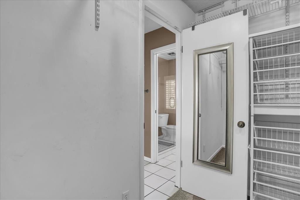 For Sale: $635,900 (3 beds, 3 baths, 2550 Square Feet)