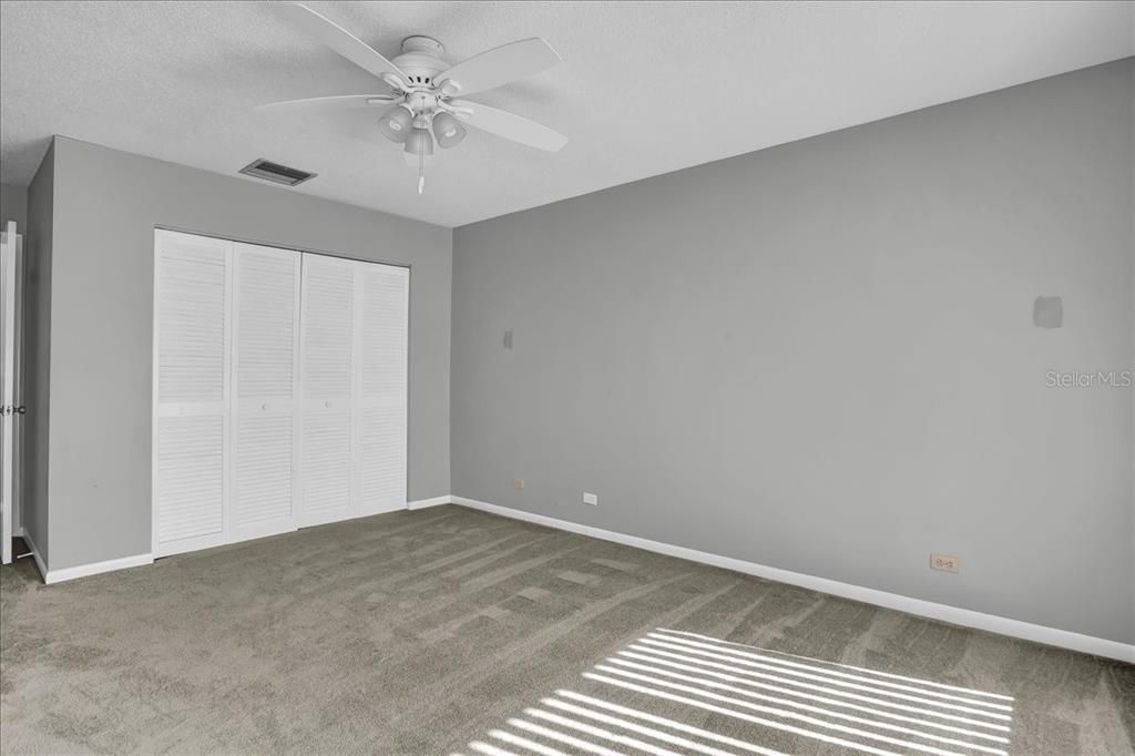 For Sale: $635,900 (3 beds, 3 baths, 2550 Square Feet)