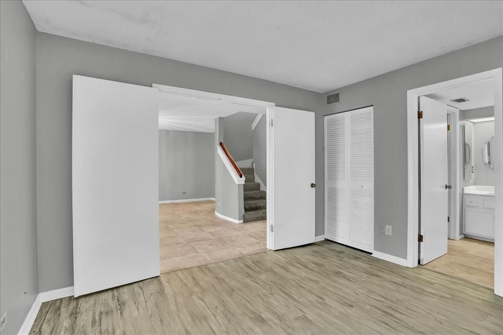 For Sale: $635,900 (3 beds, 3 baths, 2550 Square Feet)