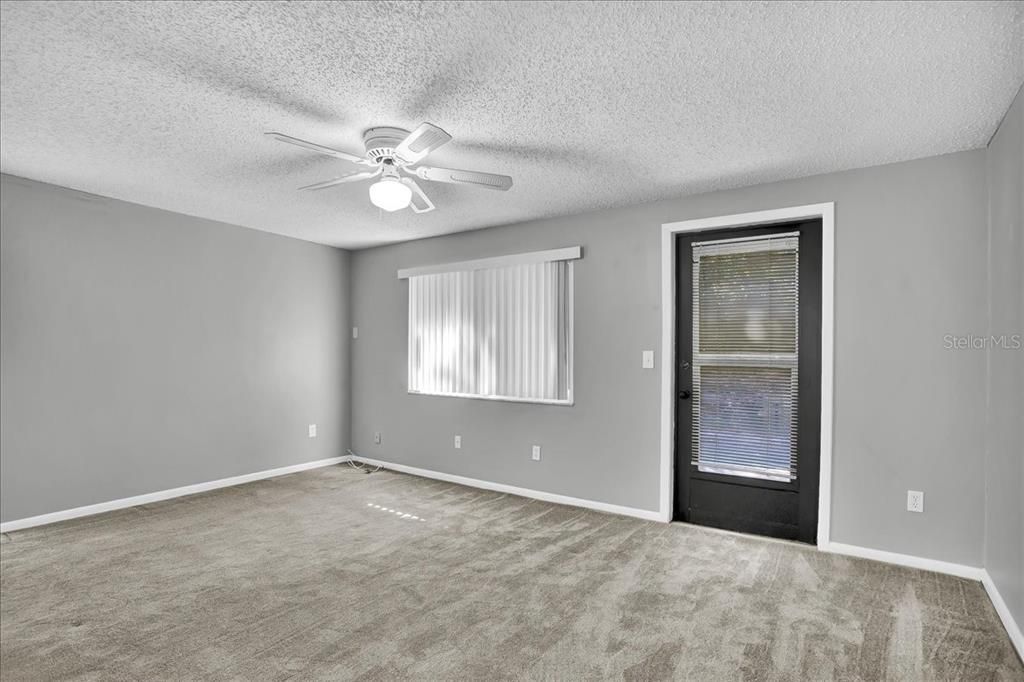 For Sale: $635,900 (3 beds, 3 baths, 2550 Square Feet)