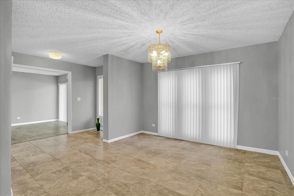 For Sale: $635,900 (3 beds, 3 baths, 2550 Square Feet)