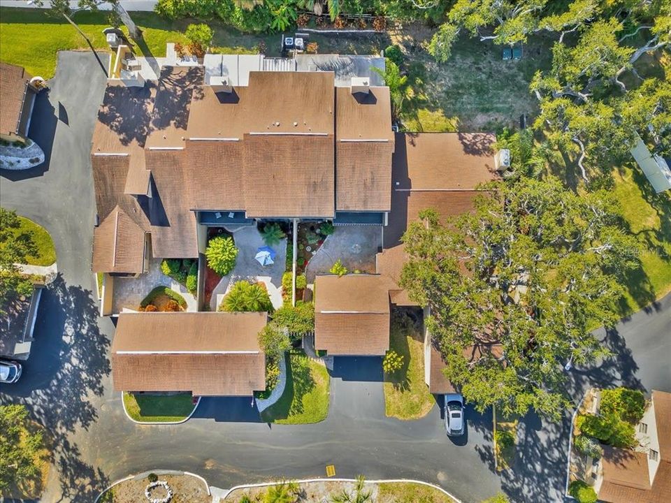 For Sale: $635,900 (3 beds, 3 baths, 2550 Square Feet)