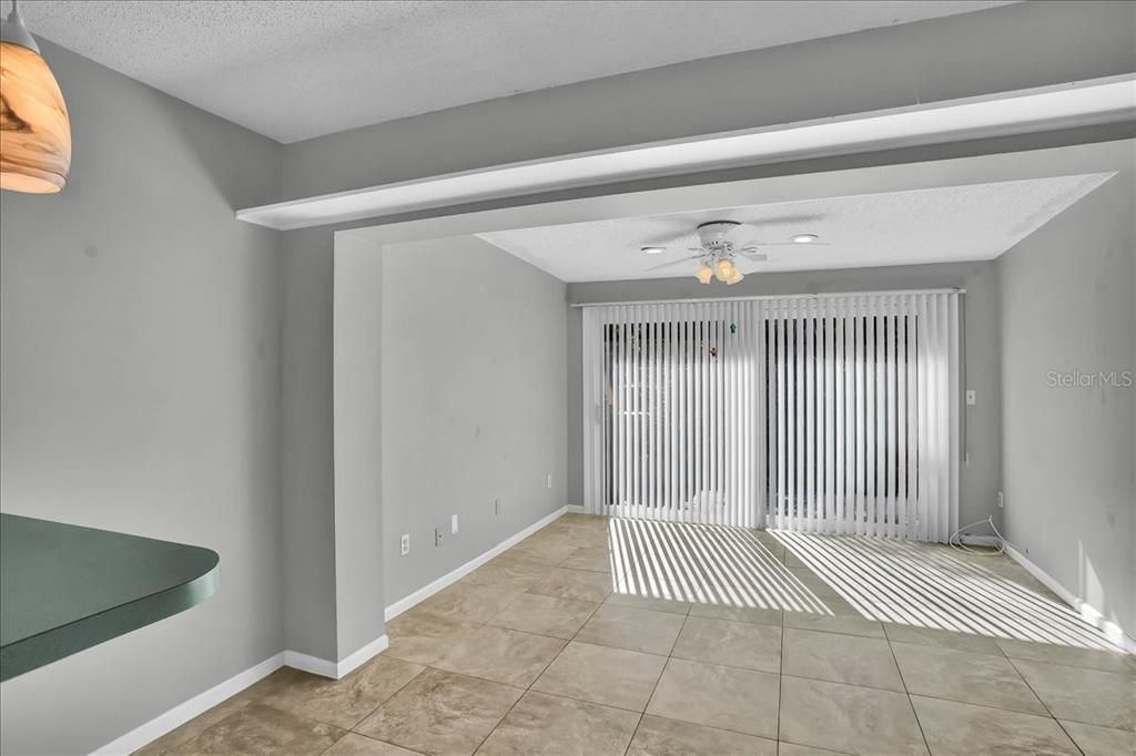 For Sale: $635,900 (3 beds, 3 baths, 2550 Square Feet)