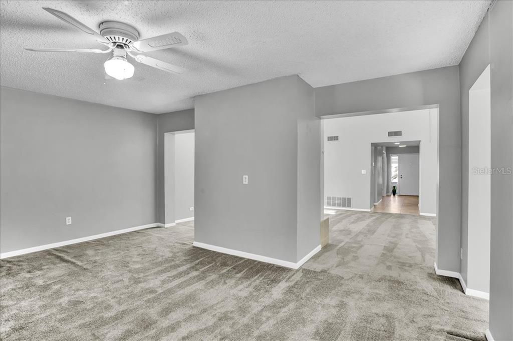 For Sale: $635,900 (3 beds, 3 baths, 2550 Square Feet)