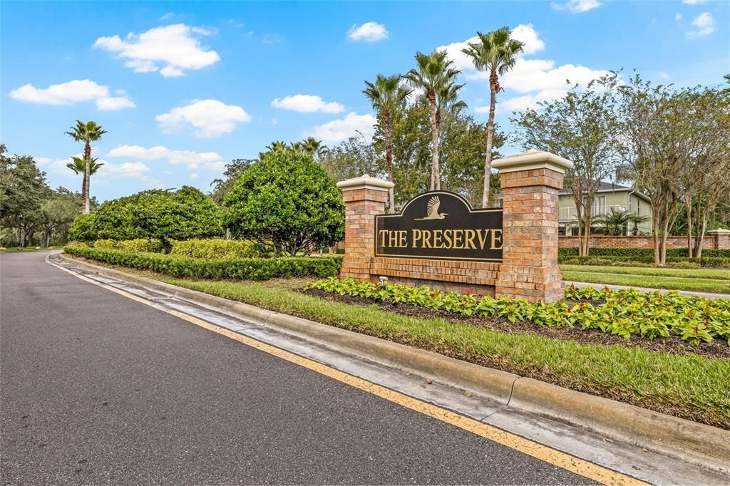 En Venta: $479,900 (4 camas, 3 baños, 2439 Pies cuadrados)