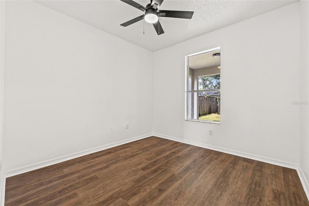 En Venta: $479,900 (4 camas, 3 baños, 2439 Pies cuadrados)