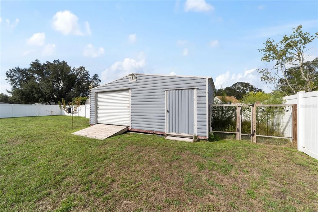 For Sale: $335,000 (4 beds, 2 baths, 1710 Square Feet)