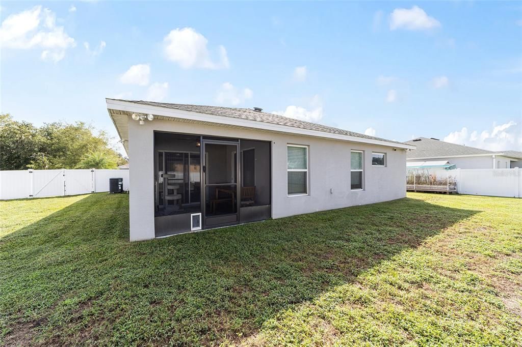 For Sale: $335,000 (4 beds, 2 baths, 1710 Square Feet)