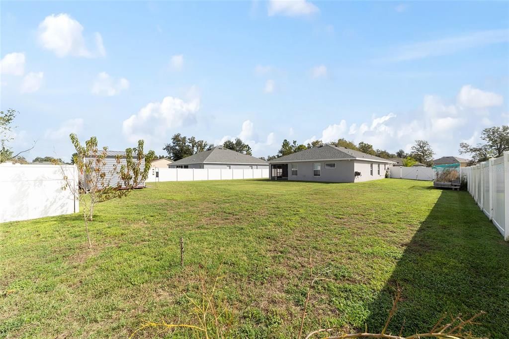 For Sale: $335,000 (4 beds, 2 baths, 1710 Square Feet)