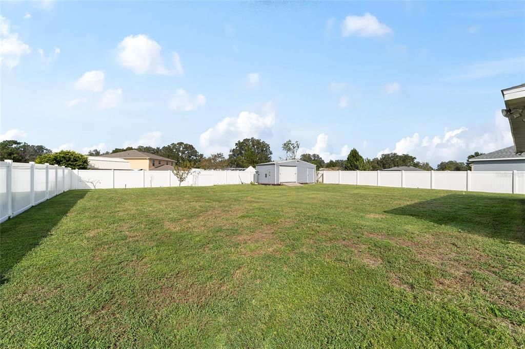 For Sale: $335,000 (4 beds, 2 baths, 1710 Square Feet)