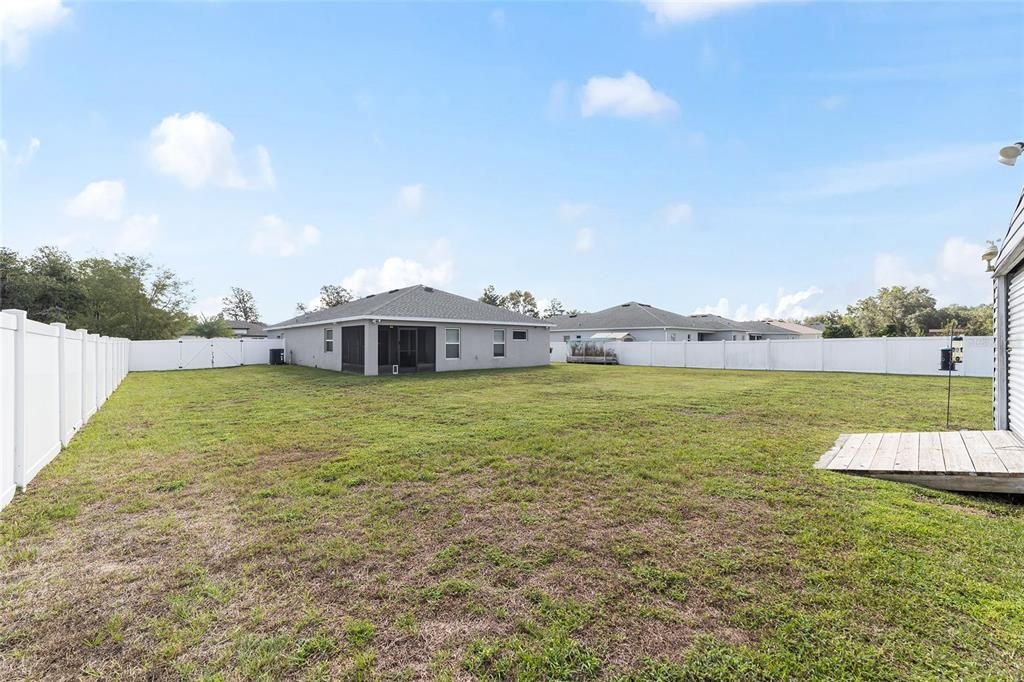 For Sale: $335,000 (4 beds, 2 baths, 1710 Square Feet)