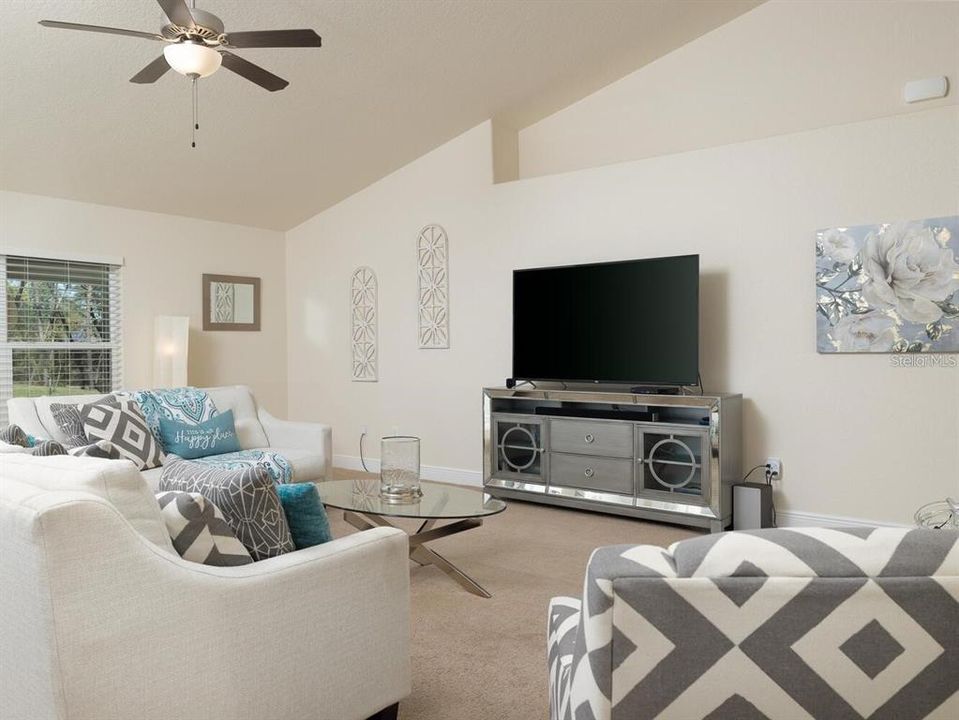 For Sale: $465,000 (4 beds, 3 baths, 3000 Square Feet)