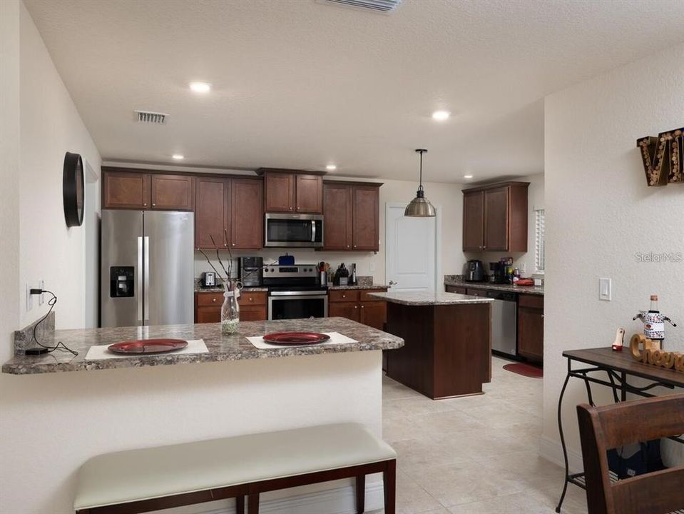 For Sale: $465,000 (4 beds, 3 baths, 3000 Square Feet)