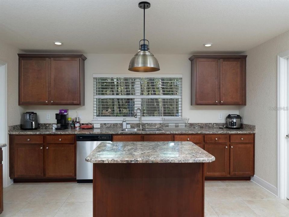 For Sale: $465,000 (4 beds, 3 baths, 3000 Square Feet)