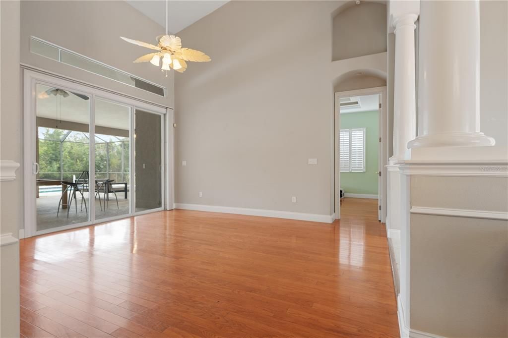 For Sale: $999,999 (4 beds, 4 baths, 3019 Square Feet)