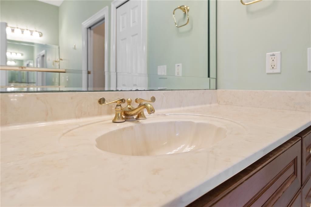 For Sale: $999,999 (4 beds, 4 baths, 3019 Square Feet)