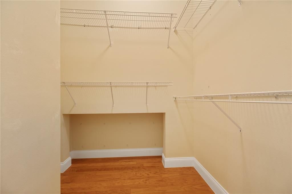 For Sale: $999,999 (4 beds, 4 baths, 3019 Square Feet)