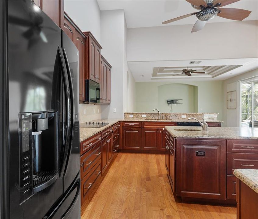 For Sale: $999,999 (4 beds, 4 baths, 3019 Square Feet)