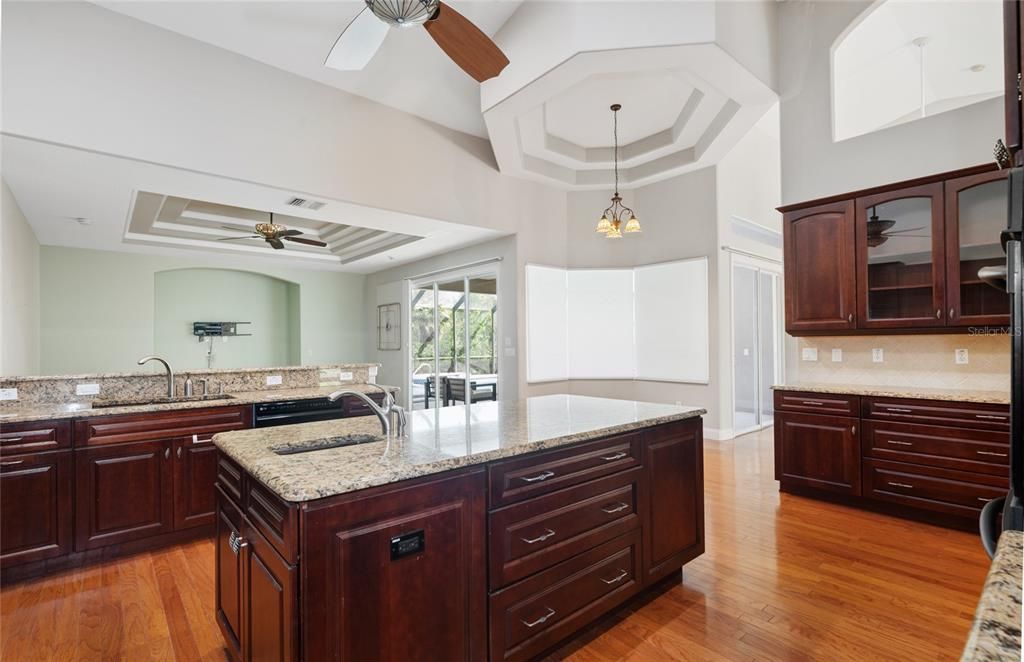 For Sale: $999,999 (4 beds, 4 baths, 3019 Square Feet)