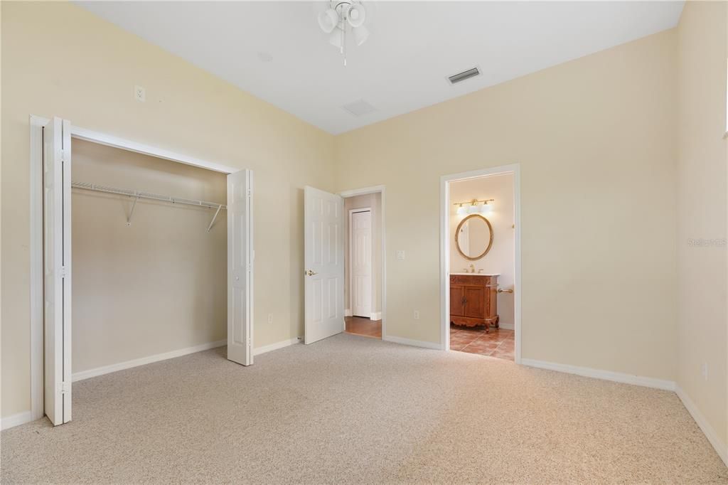 For Sale: $999,999 (4 beds, 4 baths, 3019 Square Feet)