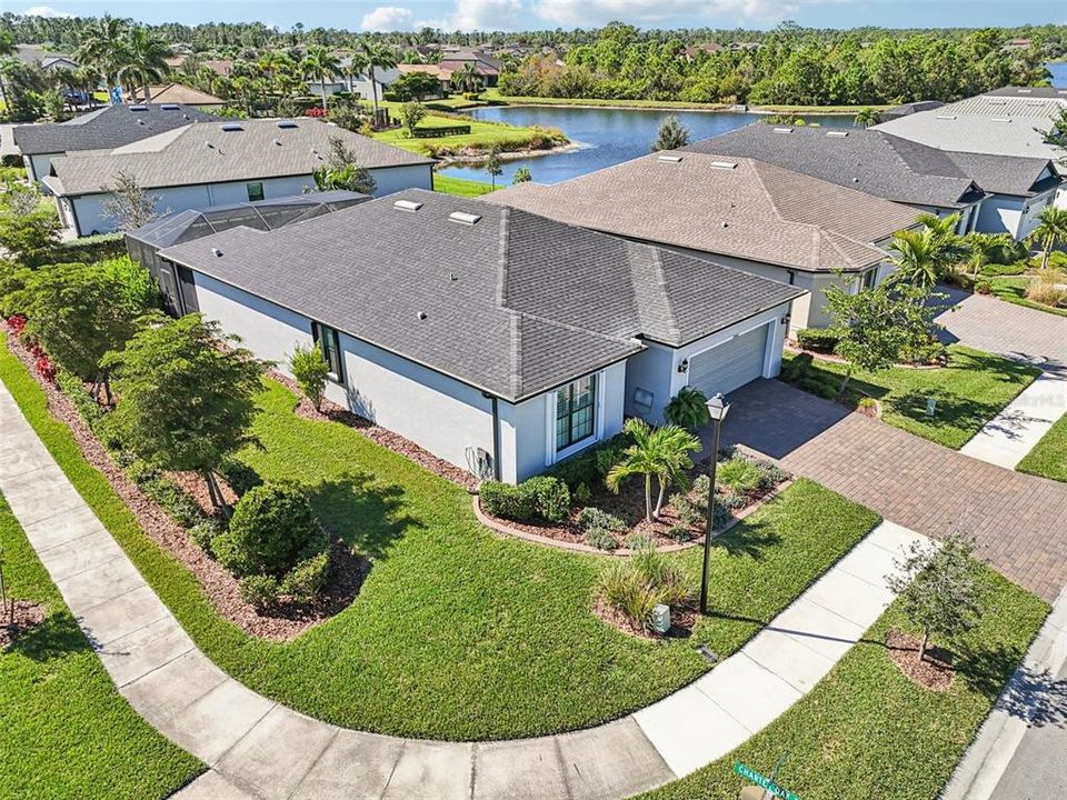 For Sale: $465,000 (3 beds, 2 baths, 1661 Square Feet)