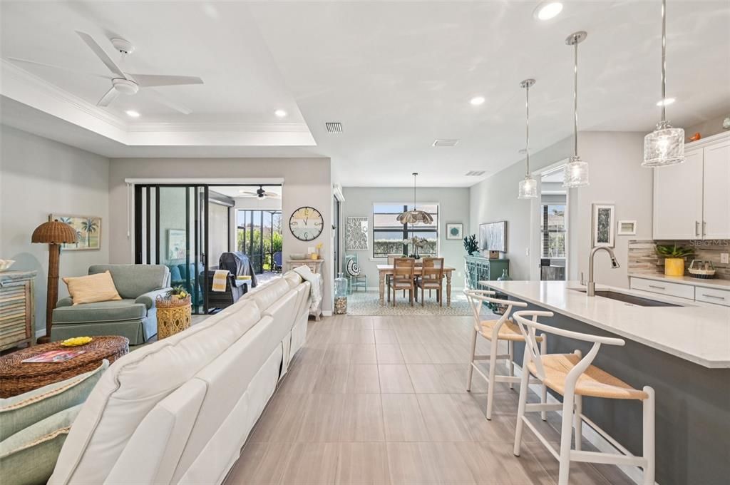 For Sale: $465,000 (3 beds, 2 baths, 1661 Square Feet)