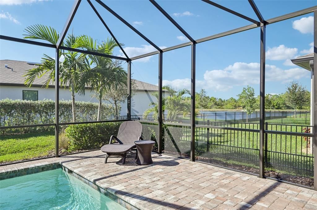 For Sale: $465,000 (3 beds, 2 baths, 1661 Square Feet)