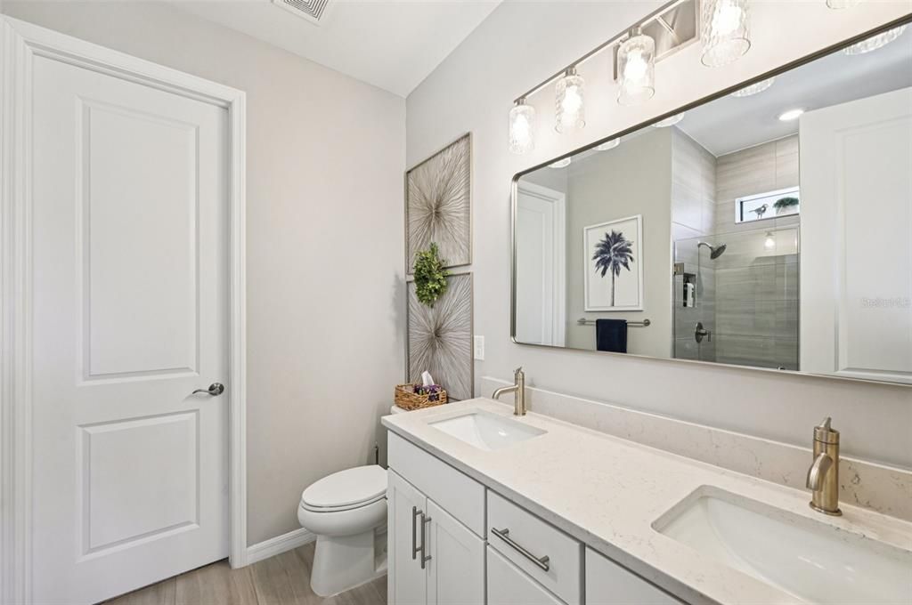 For Sale: $465,000 (3 beds, 2 baths, 1661 Square Feet)