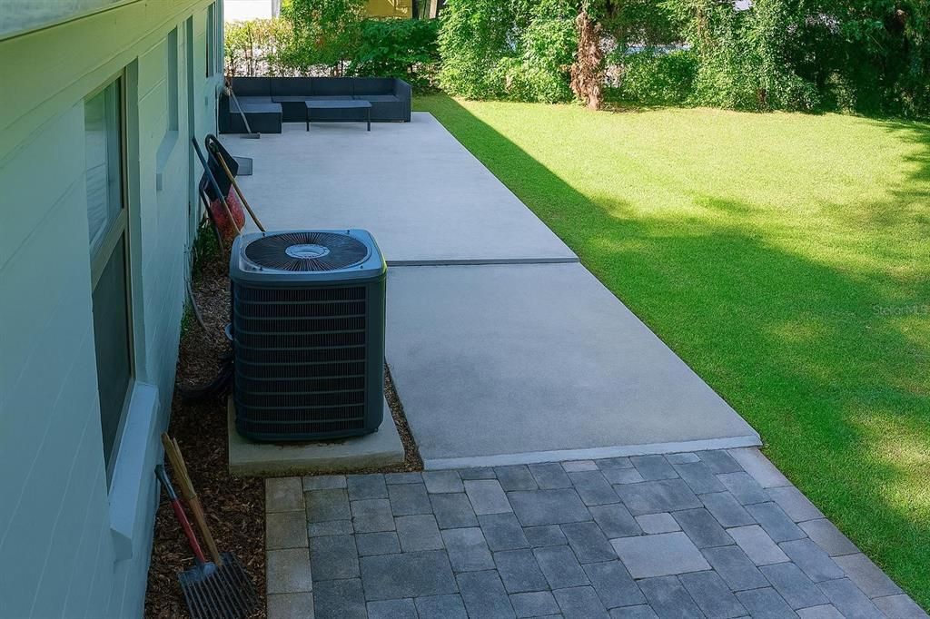 For Sale: $292,000 (3 beds, 2 baths, 1133 Square Feet)