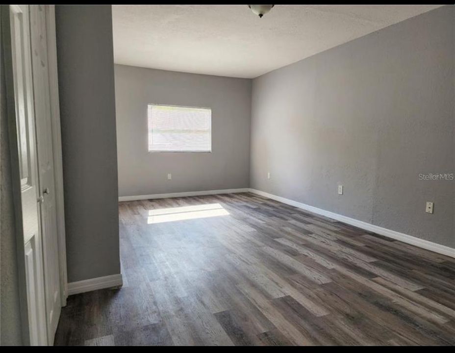 For Sale: $292,000 (3 beds, 2 baths, 1133 Square Feet)