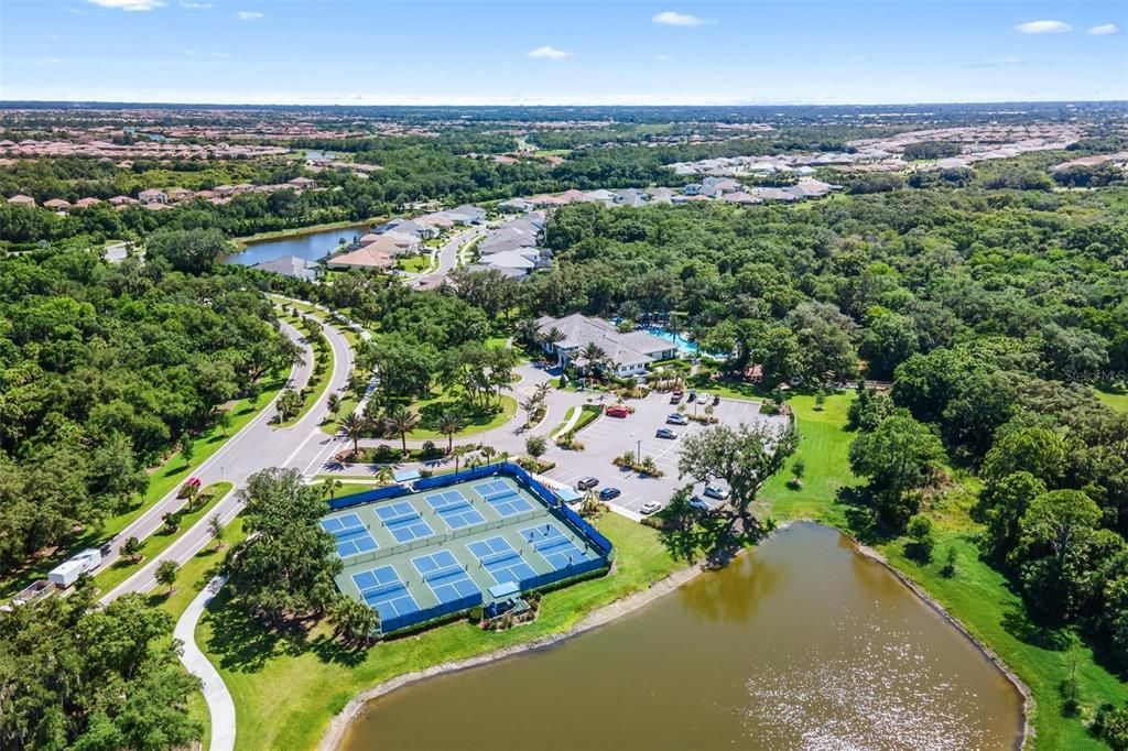 For Sale: $674,900 (3 beds, 2 baths, 2003 Square Feet)