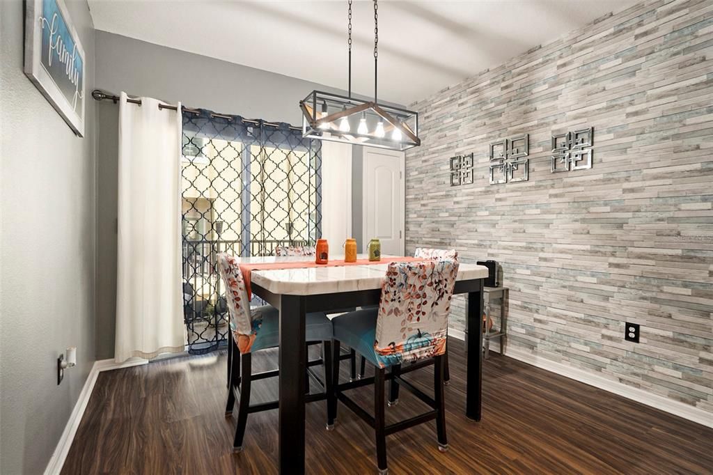 待售: $275,000 (2 贝兹, 2 浴室, 1509 平方英尺)