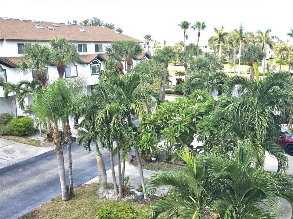 For Rent: $3,300 (3 beds, 2 baths, 1585 Square Feet)