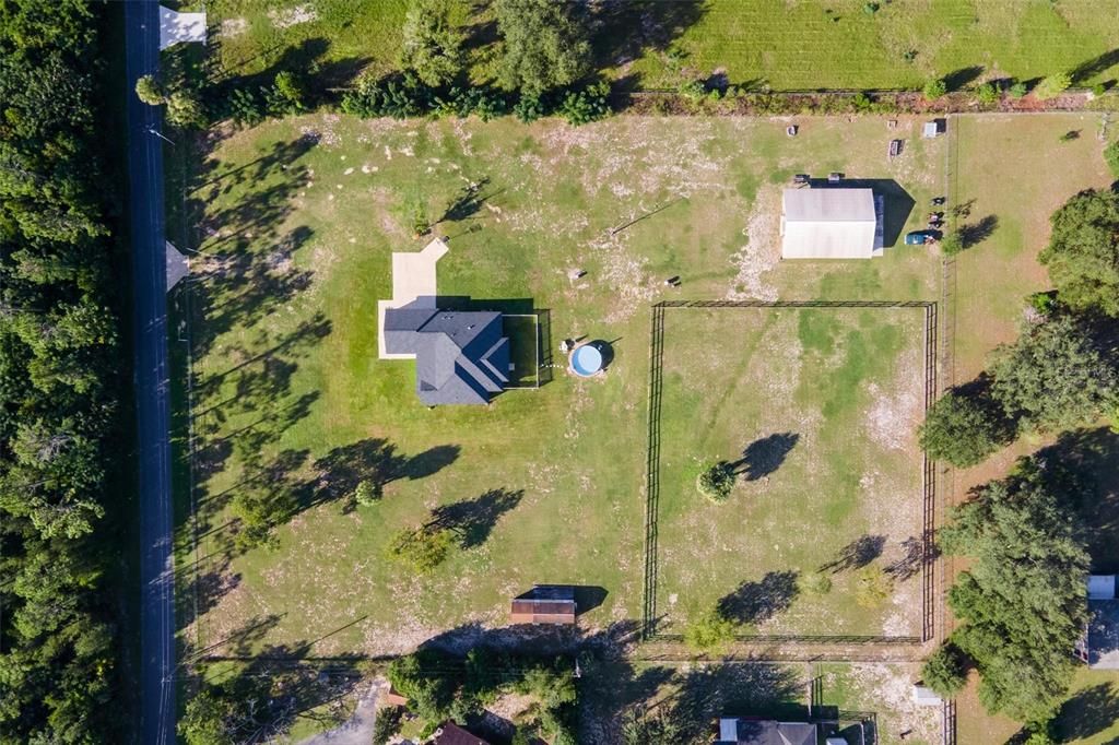 Под контрактом: $689,000 (3 спален, 2 ванн, 1835 Квадратных фут)