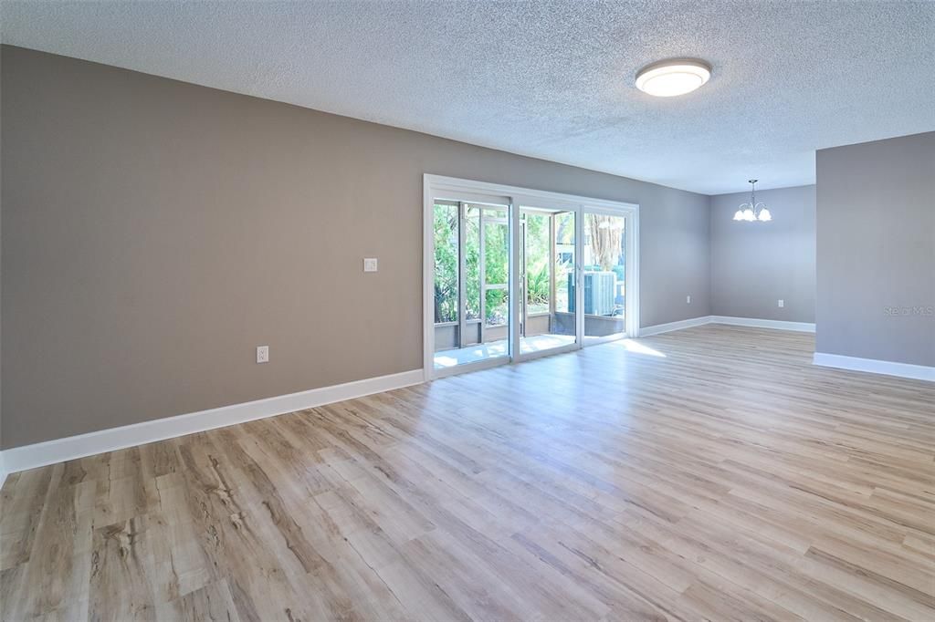 待售: $169,900 (2 贝兹, 2 浴室, 1100 平方英尺)