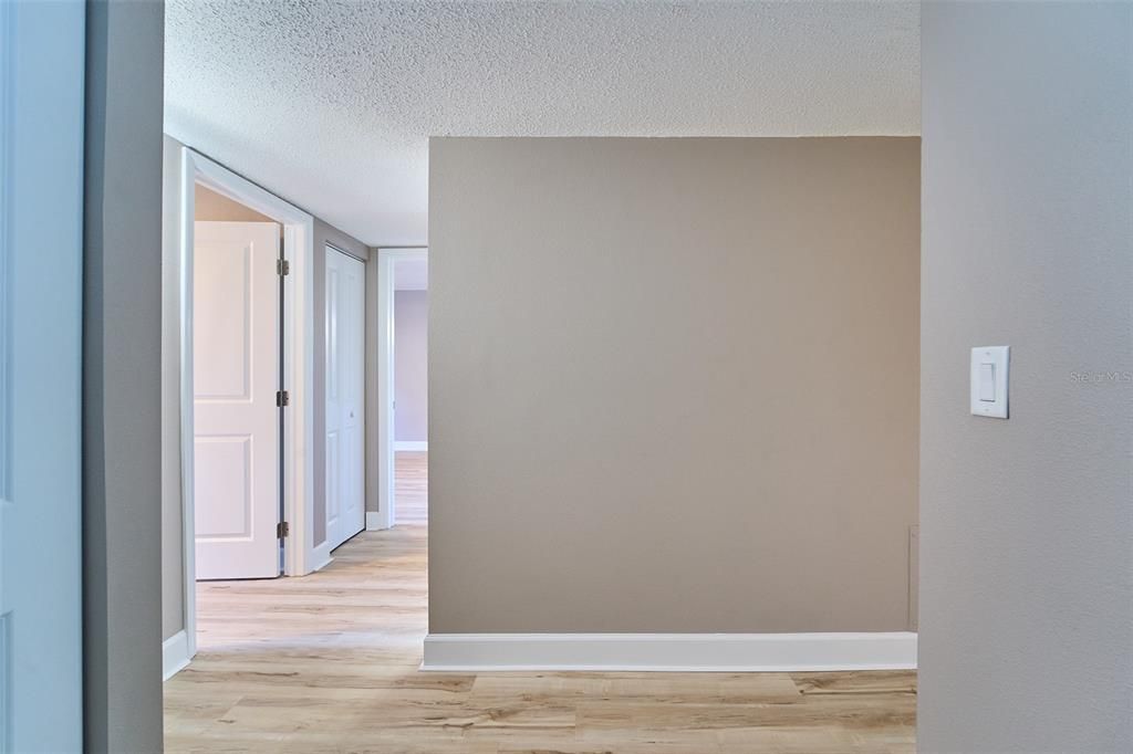 待售: $169,900 (2 贝兹, 2 浴室, 1100 平方英尺)