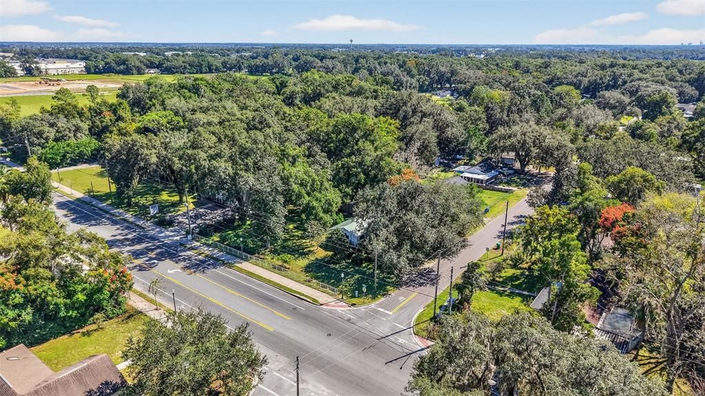 待售: $260,000 (4 贝兹, 1 浴室, 1362 平方英尺)