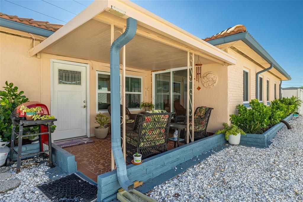 待售: $375,000 (2 贝兹, 2 浴室, 1408 平方英尺)