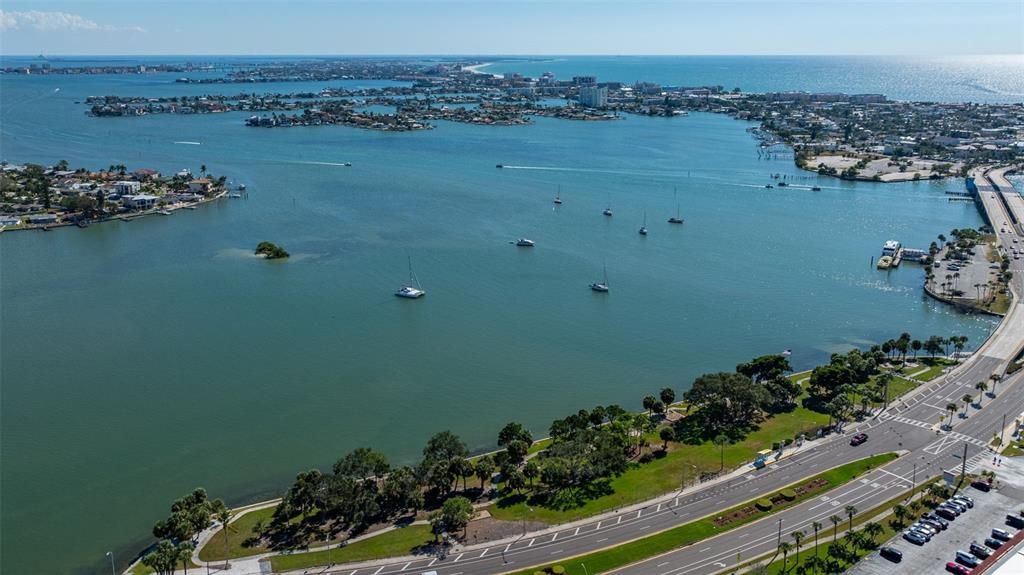 待售: $375,000 (2 贝兹, 2 浴室, 1408 平方英尺)