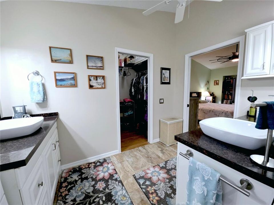 For Sale: $355,000 (3 beds, 2 baths, 1658 Square Feet)