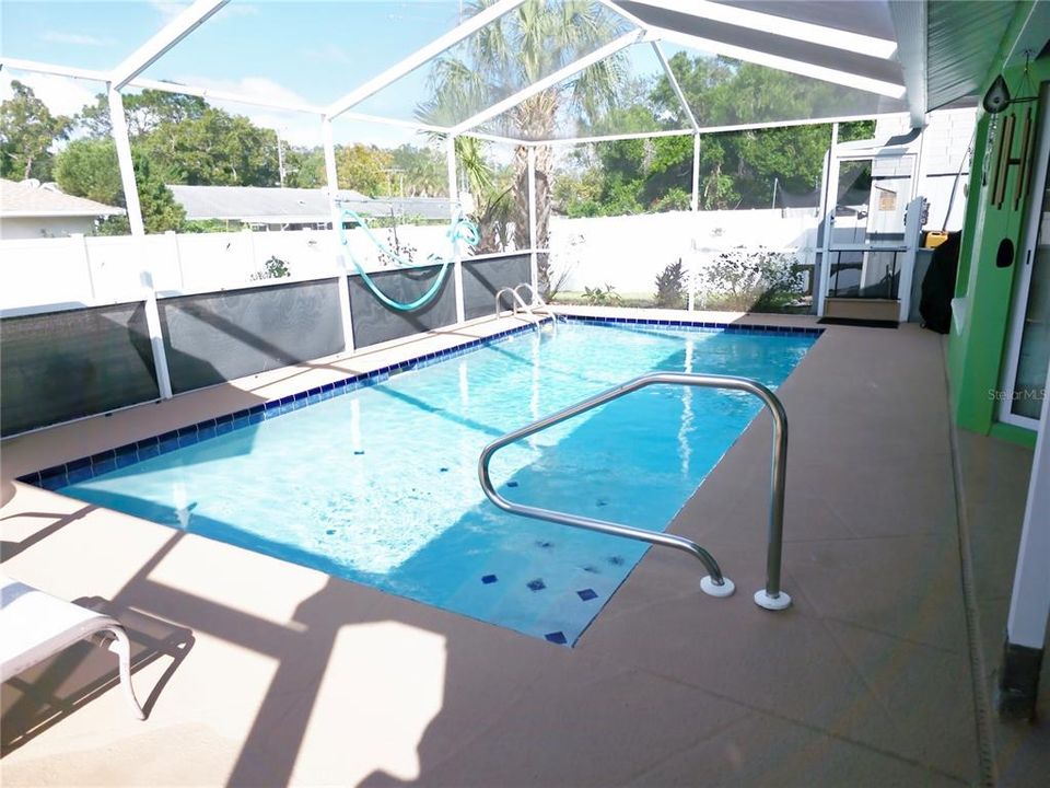 For Sale: $355,000 (3 beds, 2 baths, 1658 Square Feet)