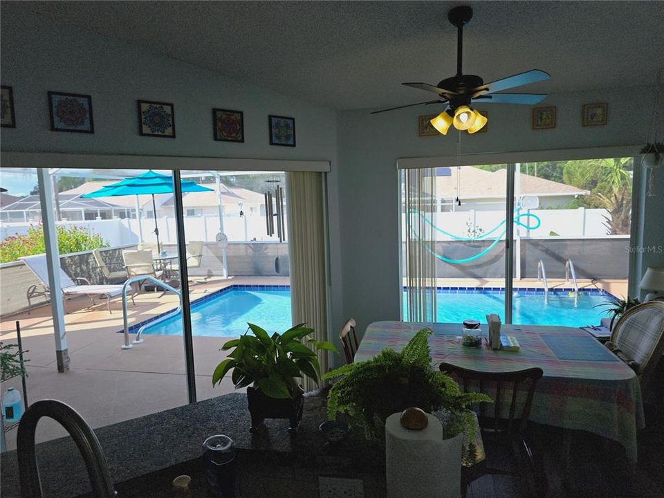 For Sale: $355,000 (3 beds, 2 baths, 1658 Square Feet)