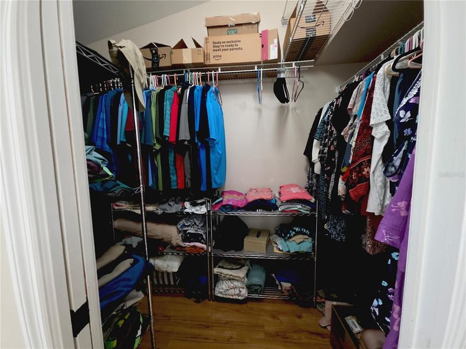 For Sale: $355,000 (3 beds, 2 baths, 1658 Square Feet)