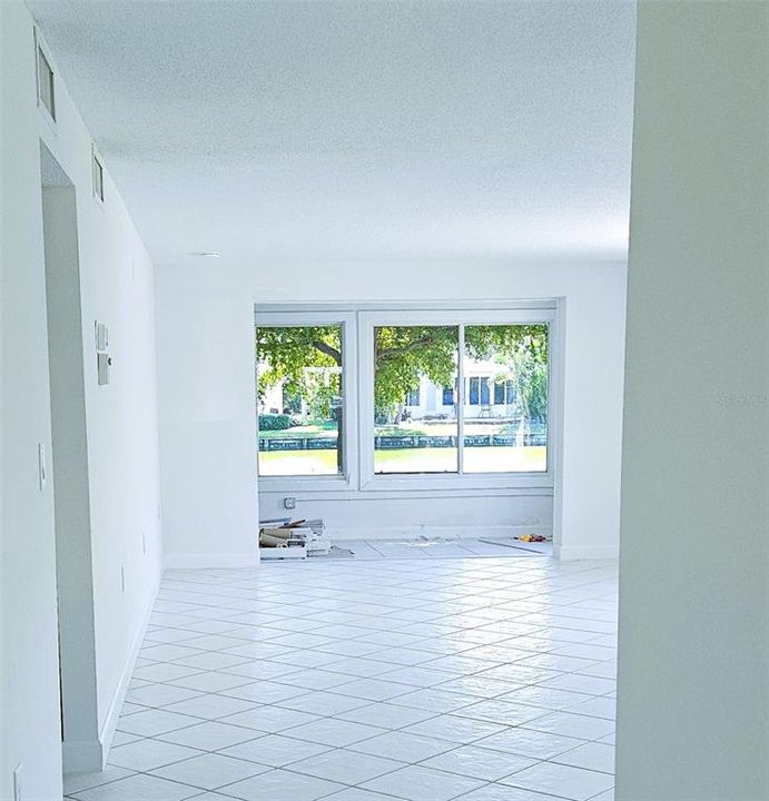 For Sale: $395,000 (2 beds, 2 baths, 1357 Square Feet)