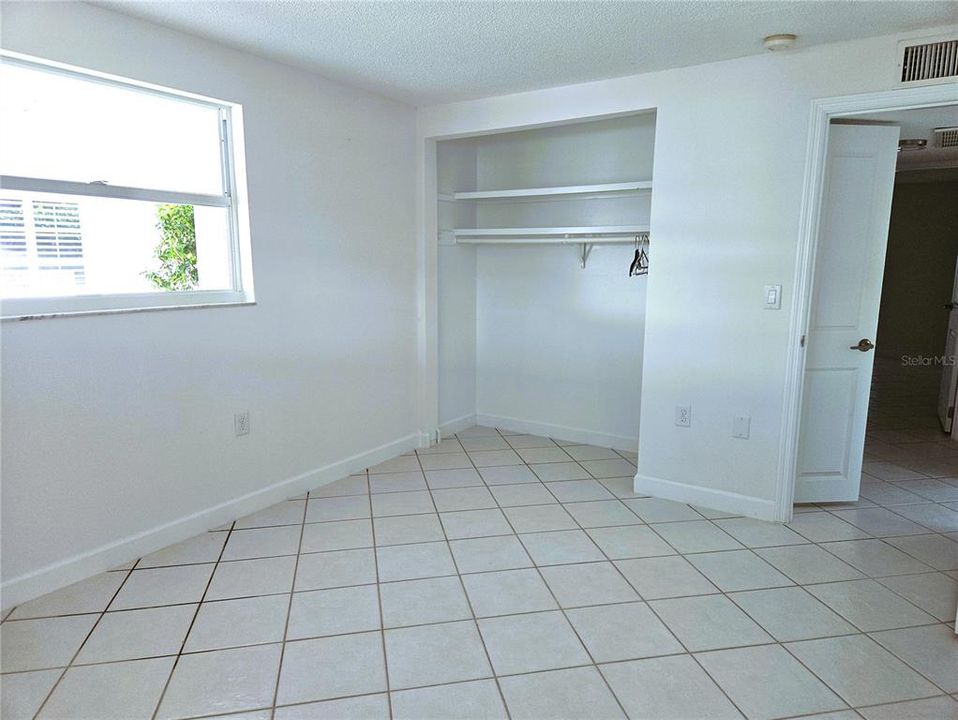 For Sale: $395,000 (2 beds, 2 baths, 1357 Square Feet)